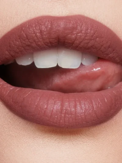 Charlotte Tilbury – AIRBRUSH FLAWLESS LIP BLUR PILLOW TALK MEDIUM BLUR