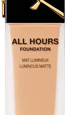 Yves Saint Laurent – All Hours Foundation Teinte : LC6