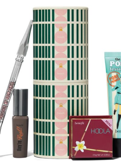 BENEFIT
BENEFIT GIFTIN GOODIES GIFT SET