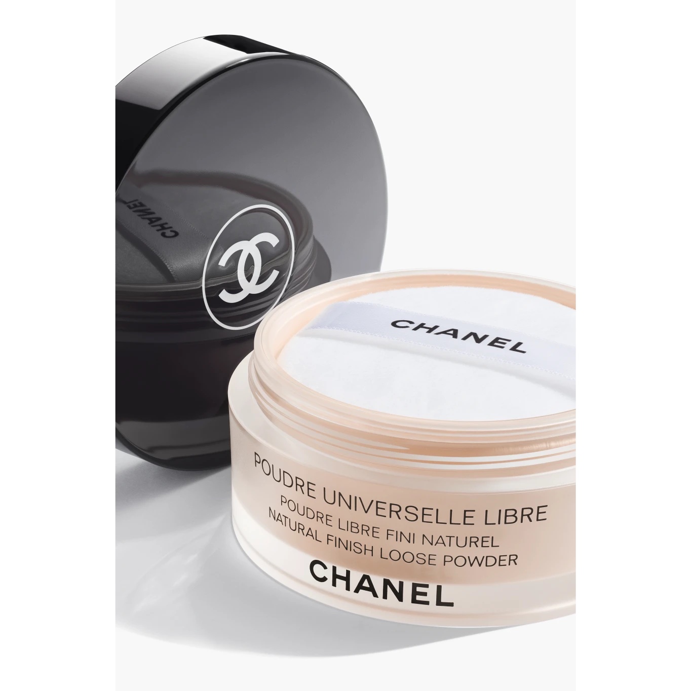 Chanel - POUDRE UNIVERSELLE LIBRE
POUDRE LIBRE FINI NATUREL Teinte : 12 – Image 2