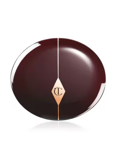 CHARLOTTE TILBURY
Cheek to chic – Blush poudre Pillow Talk