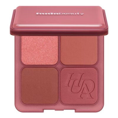 HUDA BEAUTY
Blush Filter- Palette Blush et Highlighter STRAWBERRY LATTE